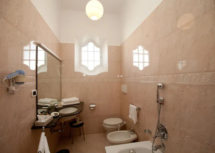 Giulio Cesare מלון ראפאלו